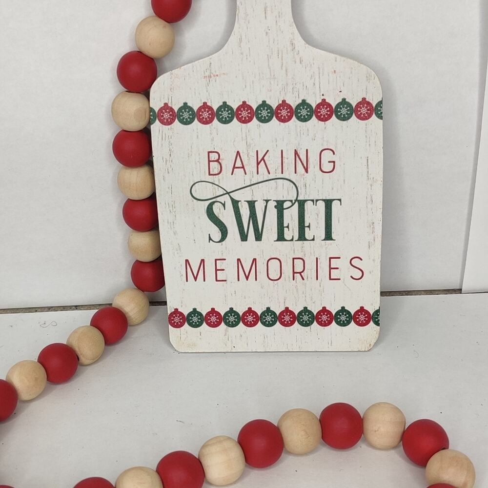 Gingerbread Tiered Tray Beads Garland Swag DecorBaking Sweet Memories Christmas - Picture 9 of 10